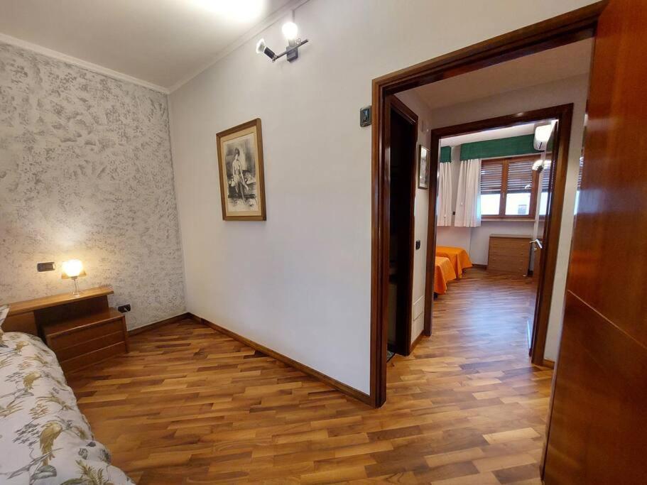 Ferienwohnung Lungarno 32 With Private Parking Florenz Exterior foto