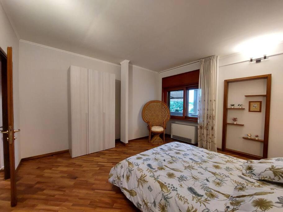 Ferienwohnung Lungarno 32 With Private Parking Florenz Exterior foto
